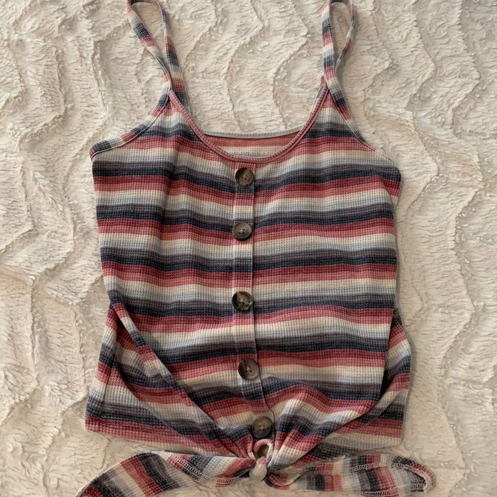 super cute and stylish tank top! has never been worn before!